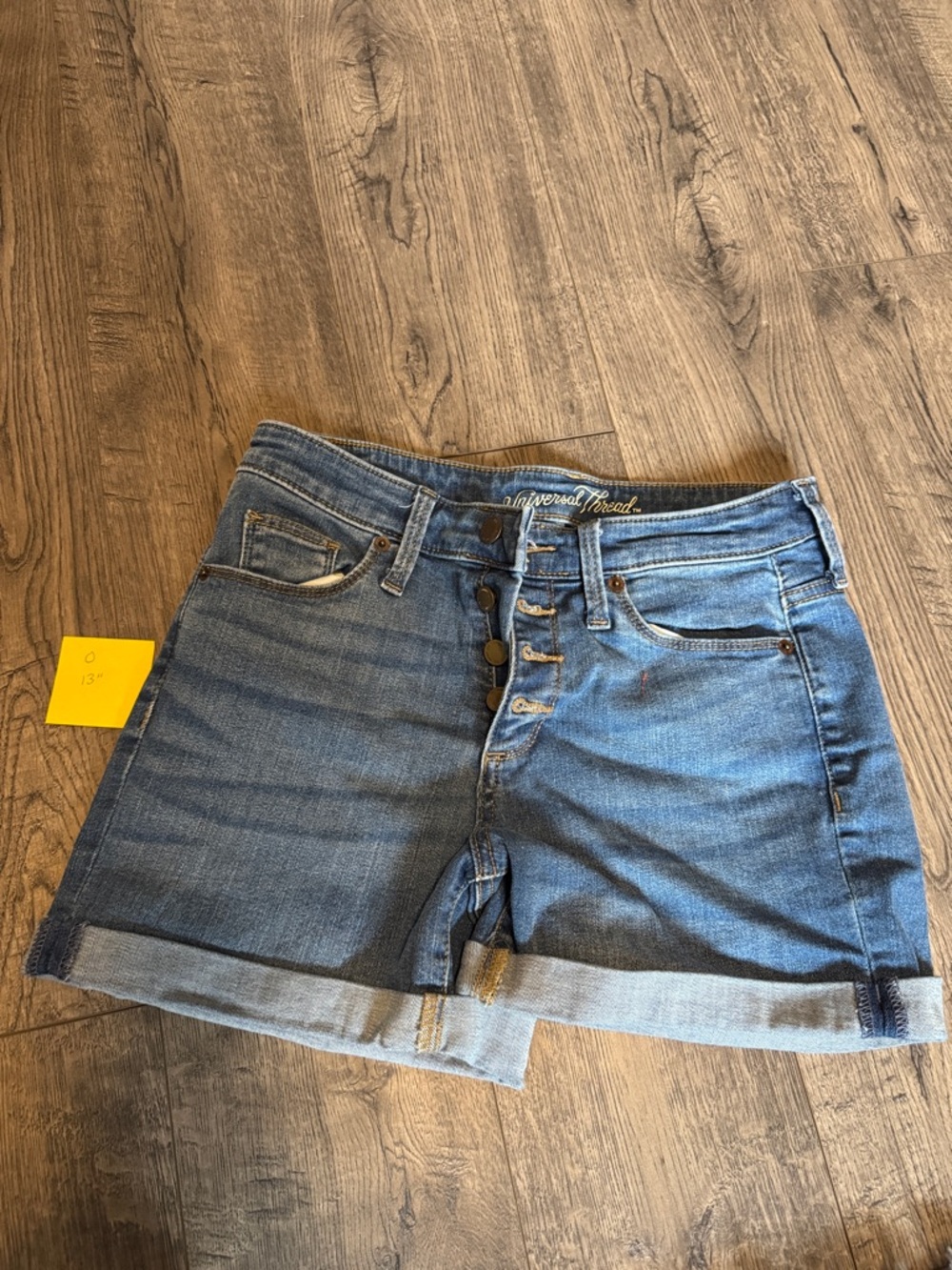 Universal Thread Medium Blue Denim Button-Front Rolled Hem Shorts